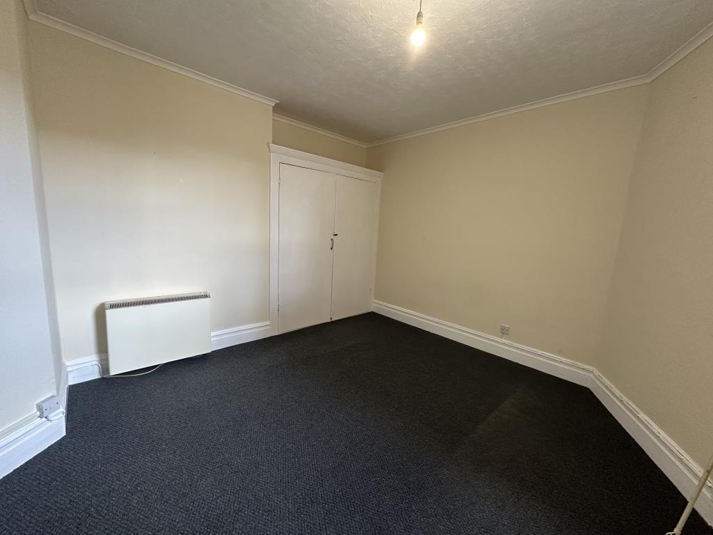 Lot: 116 - ONE-BEDROOM FLAT FOR INVESTMENT - Bedroom